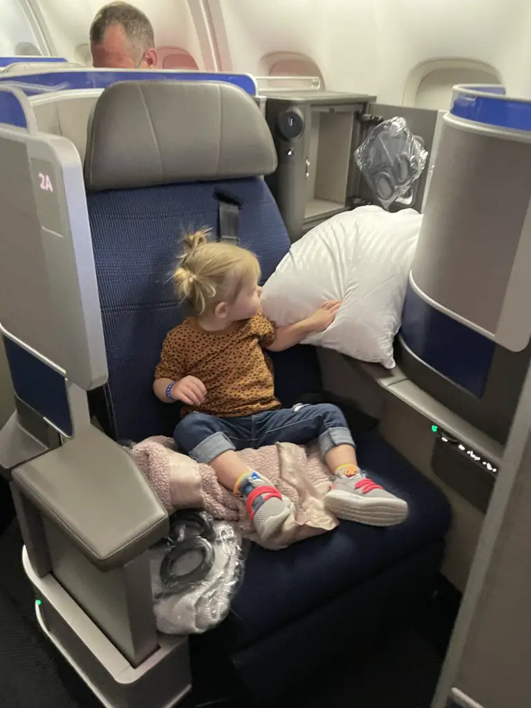 Tips for Flying With a Toddler - FMM