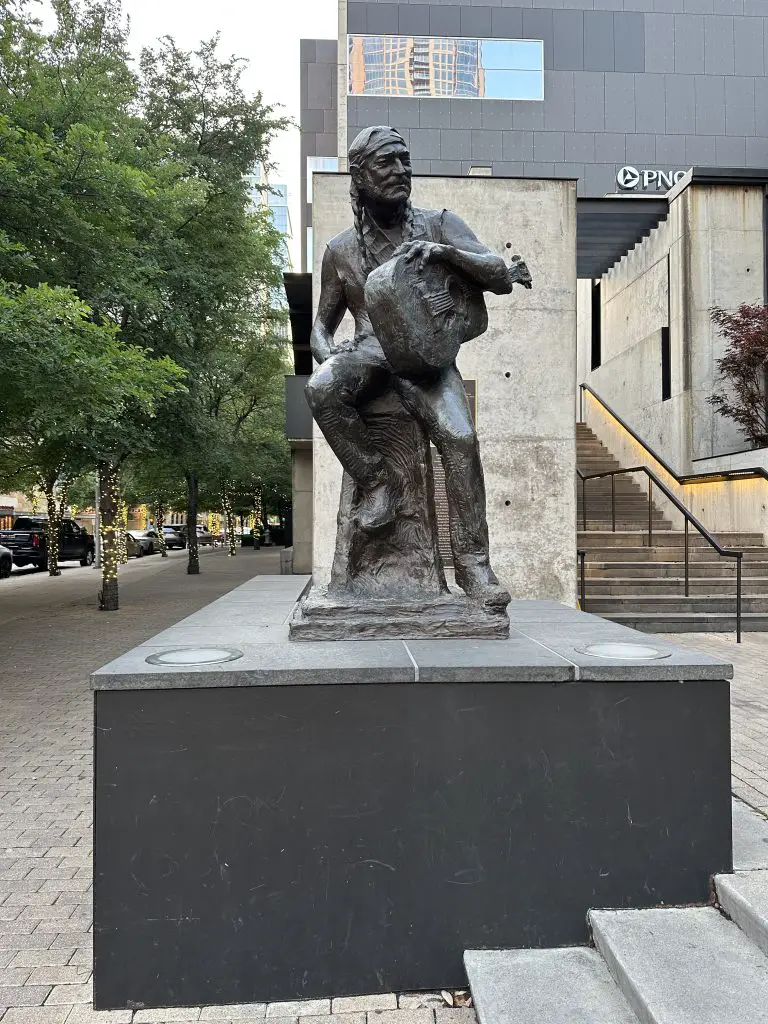 Willie Nelson statue Things to do in austin with toddlers