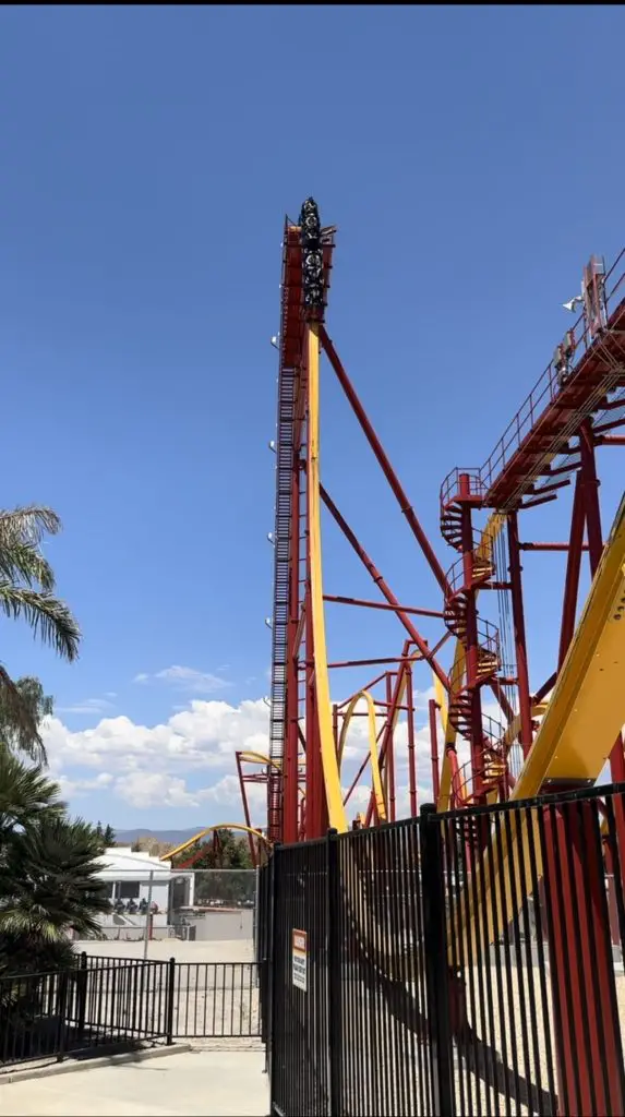 Single Rail Coaster Six Flags Magic Mountain all rides