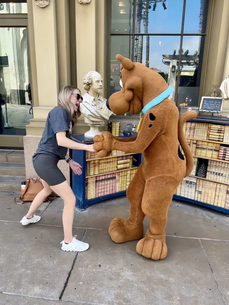 Scooby character meet best things to do in universal studios Hollywood