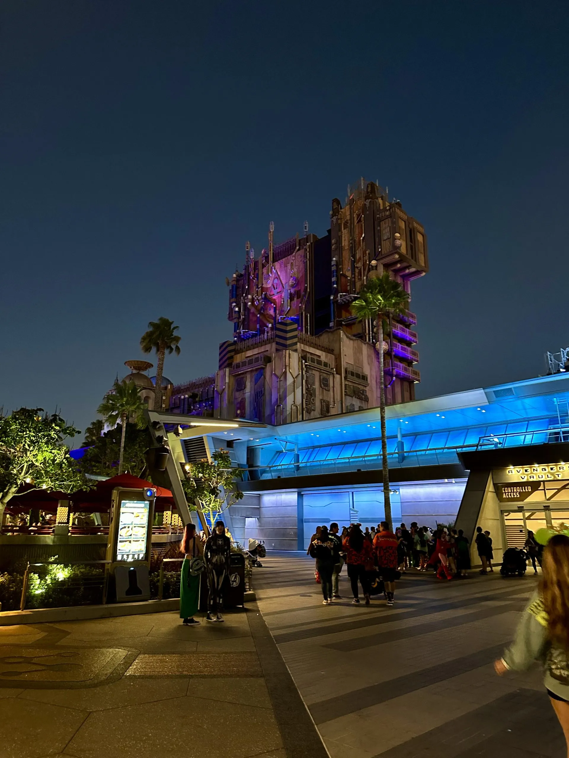 guardians of the galaxy ride disneyland height